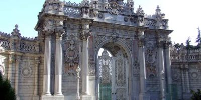 Dolmabahce_Palace