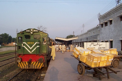 Allama Iqbal Express train