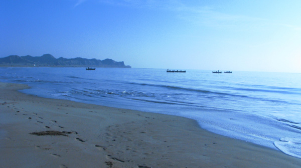 pasni beach balochistan